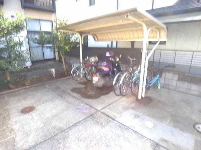 Room image 15