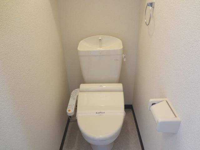 Room image 13