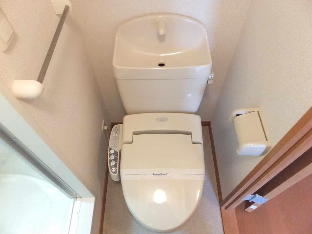 Room image 9