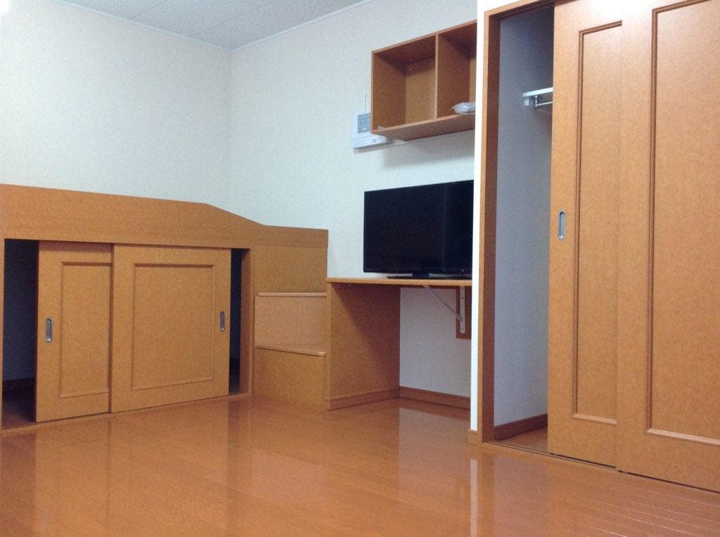 Preview interior of leopalace Takano