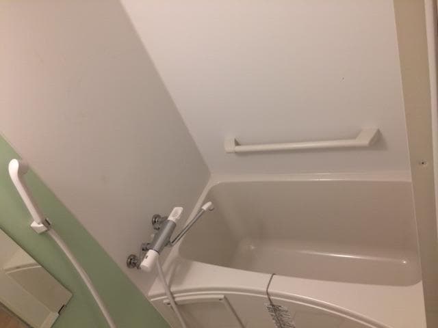 Room image 8