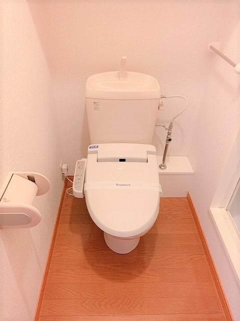 Room image 9