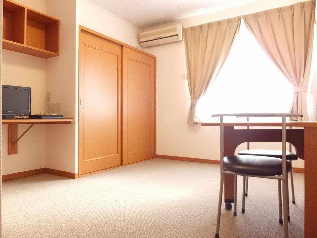 Preview interior of leopalace Suburban Home