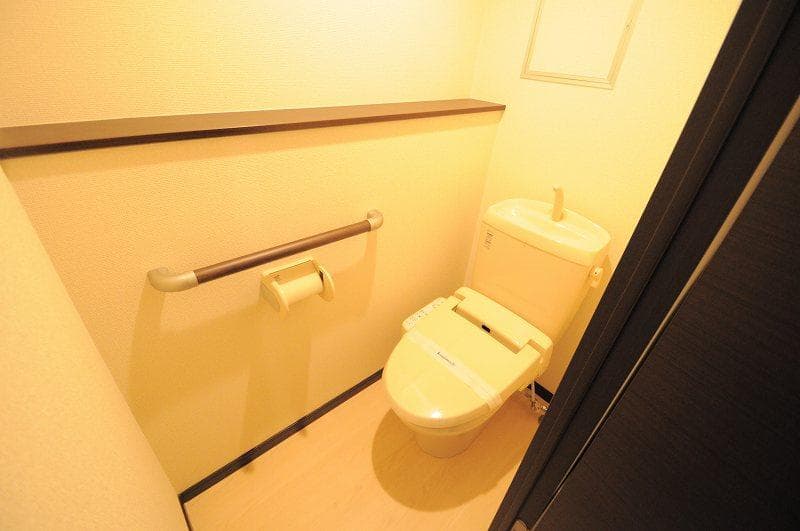 Room image 9