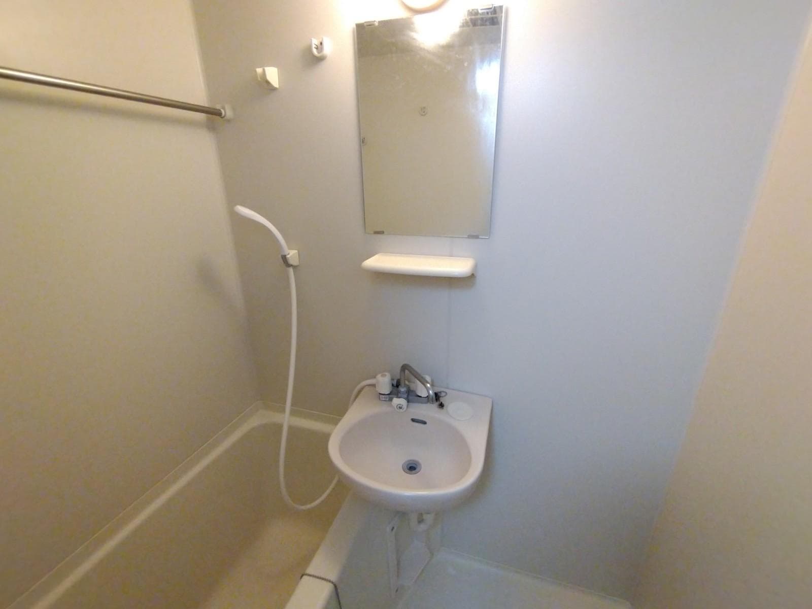 Room image 10