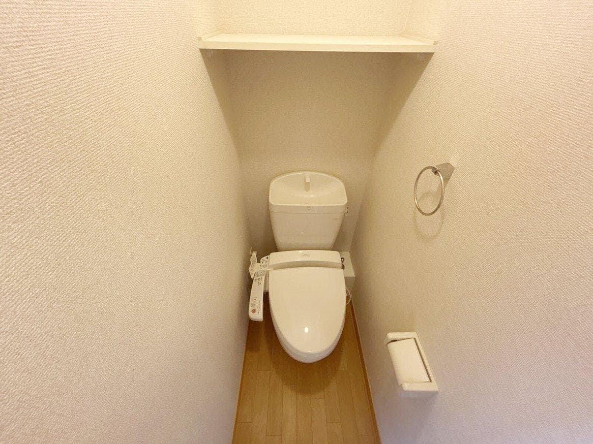Room image 9