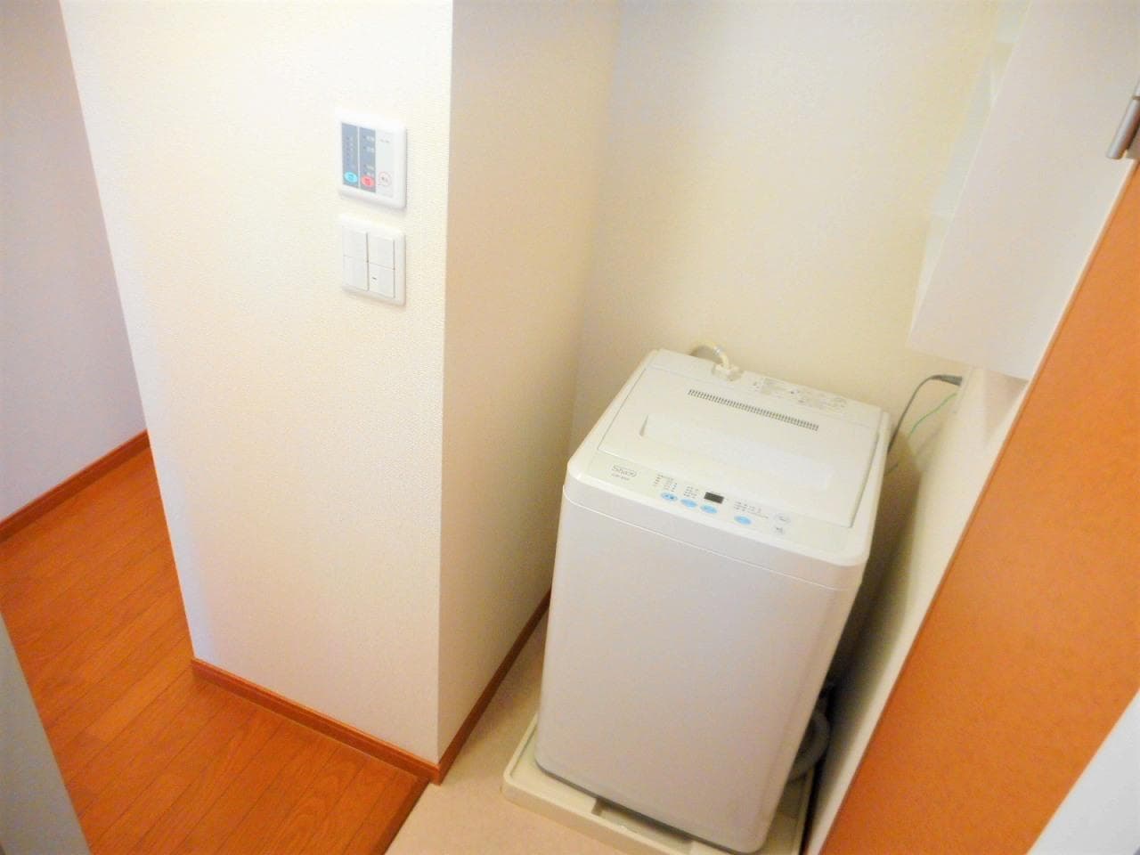 Room image 10
