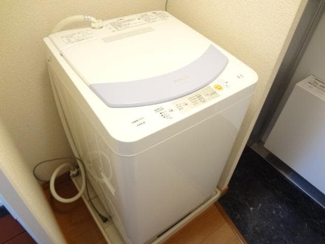 Room image 15