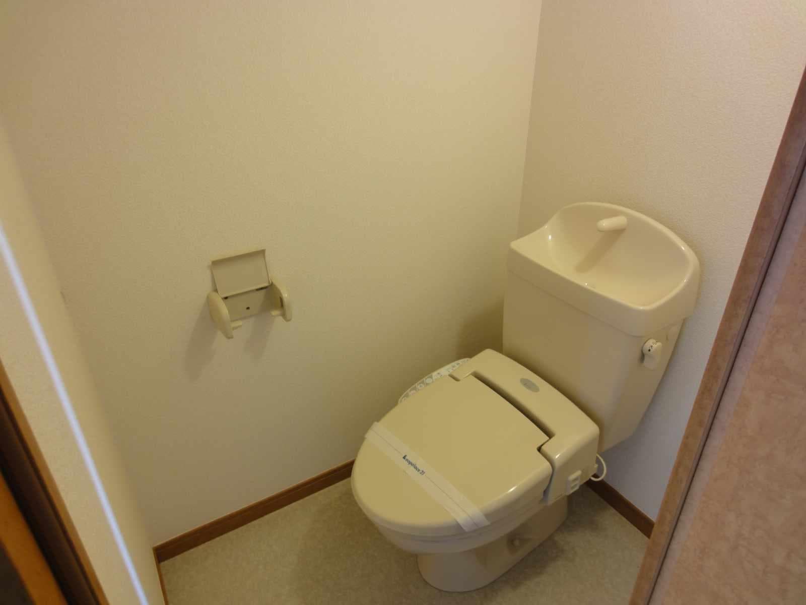Room image 9