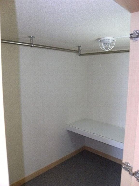Room image 15