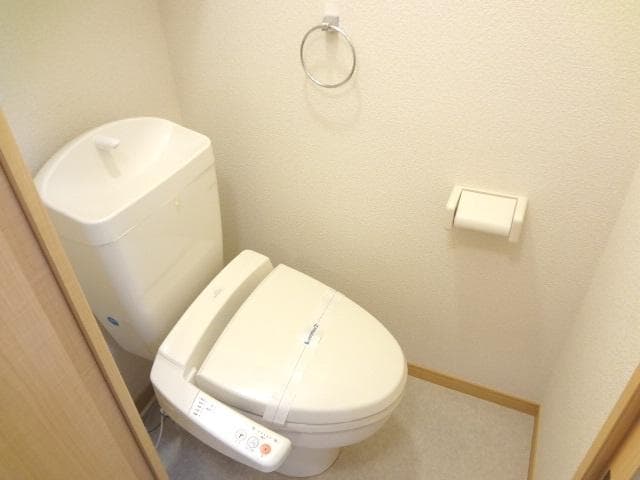 Room image 10