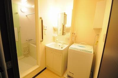 Room image 9