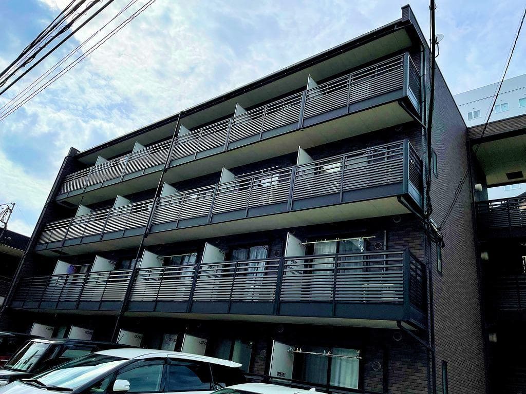 Main exterior of LEONEXT Tenjin Minami