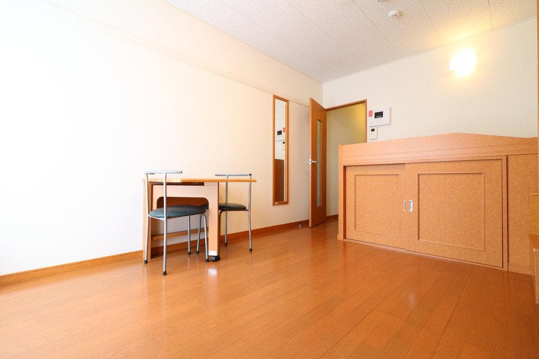 Preview interior of leopalace Saga