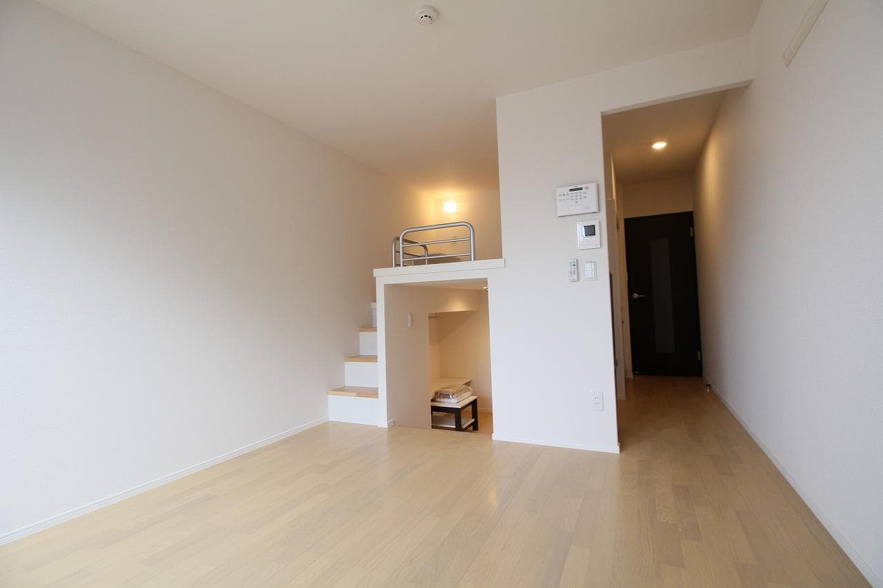 Room image 11
