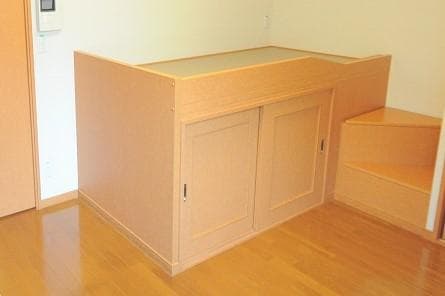 Room image 16