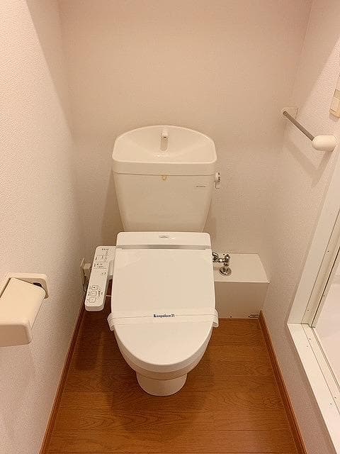Room image 9