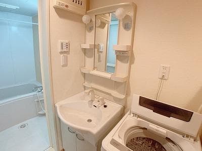 Room image 10