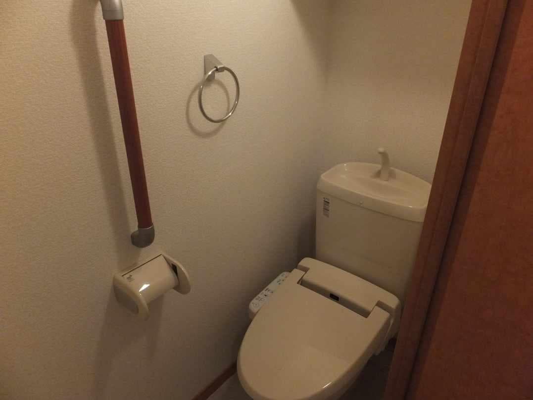 Room image 9