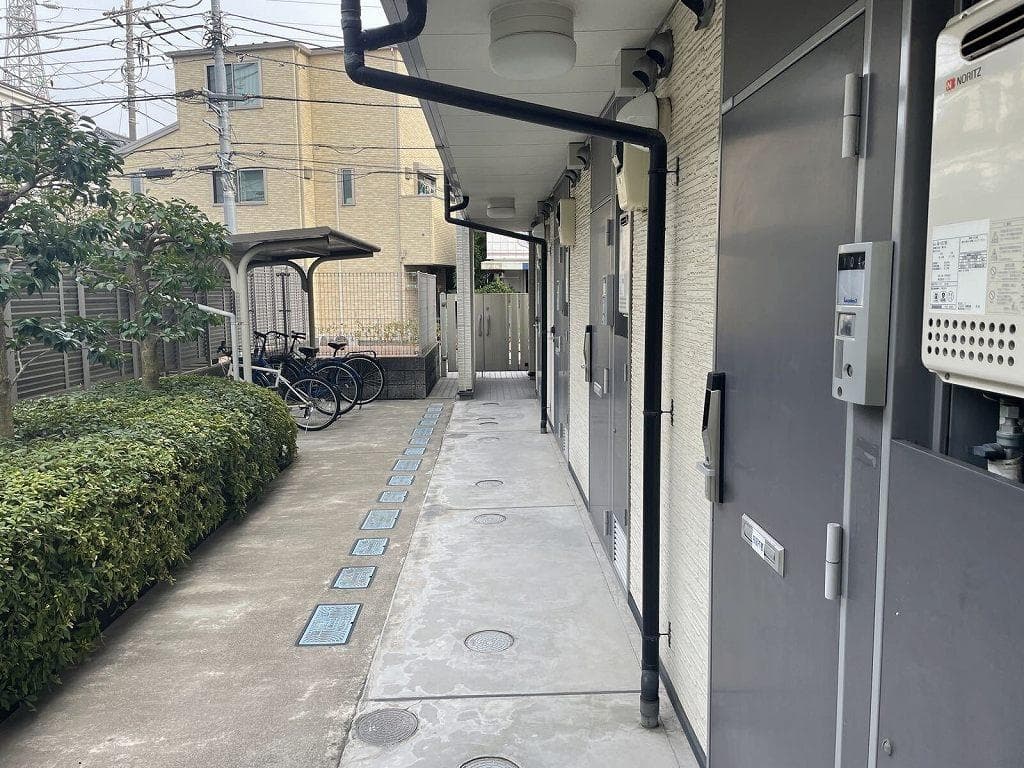 Room image 12