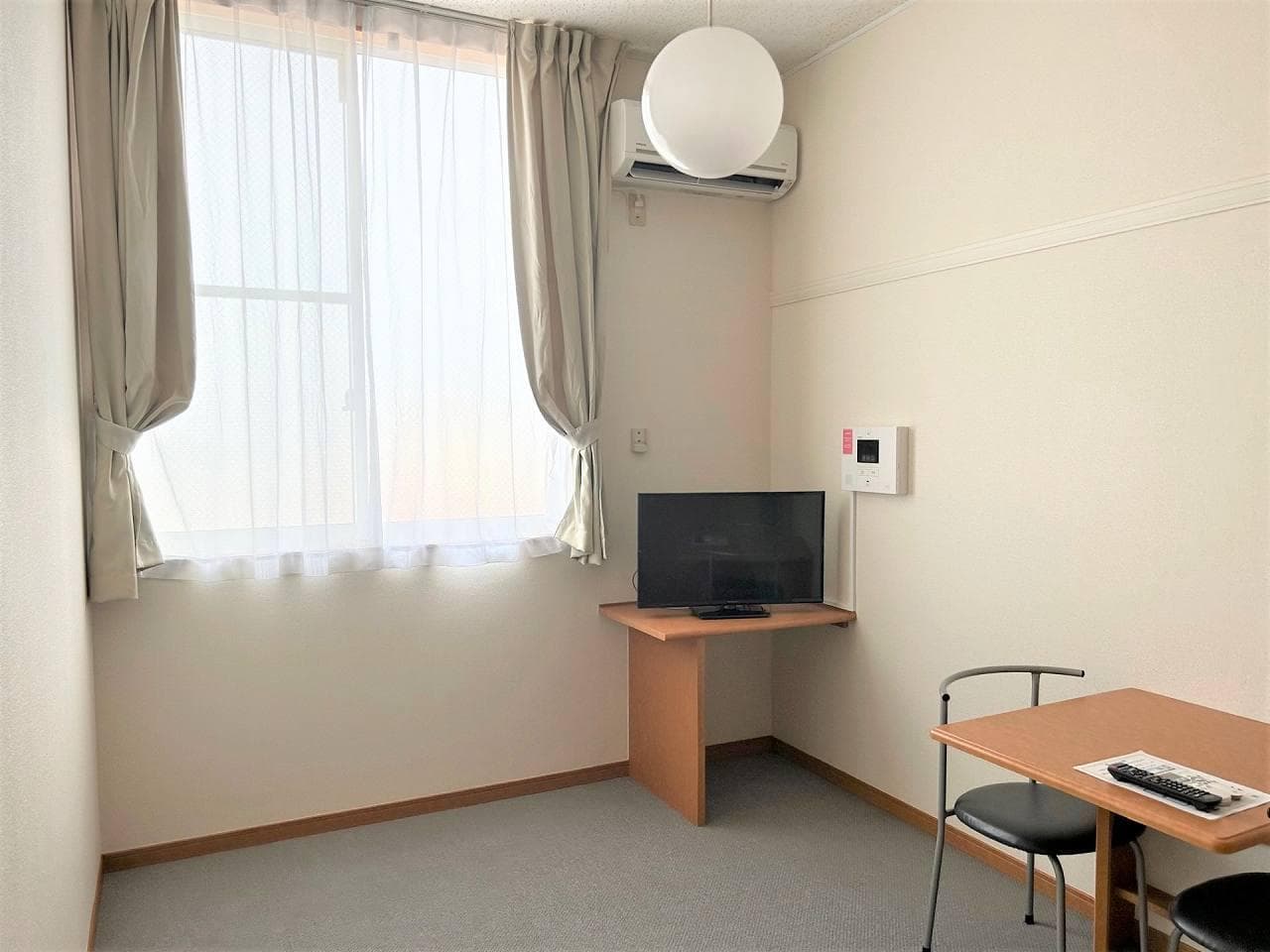 Room image 11