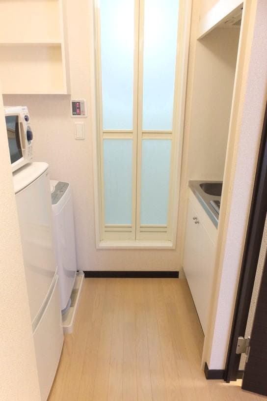 Room image 8