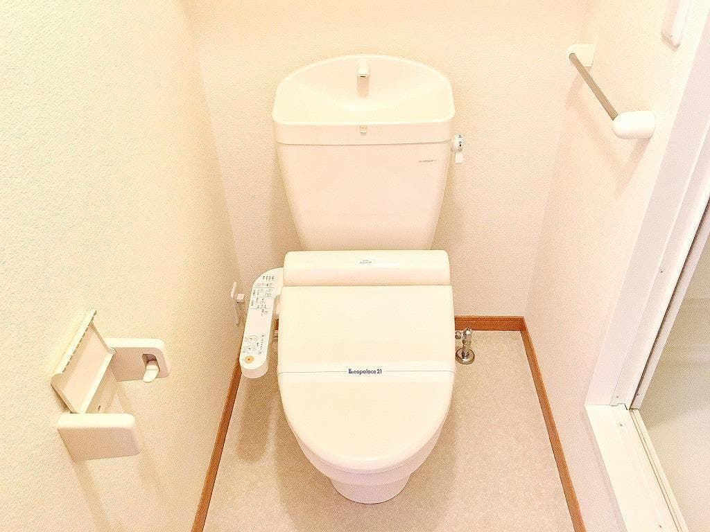 Room image 11