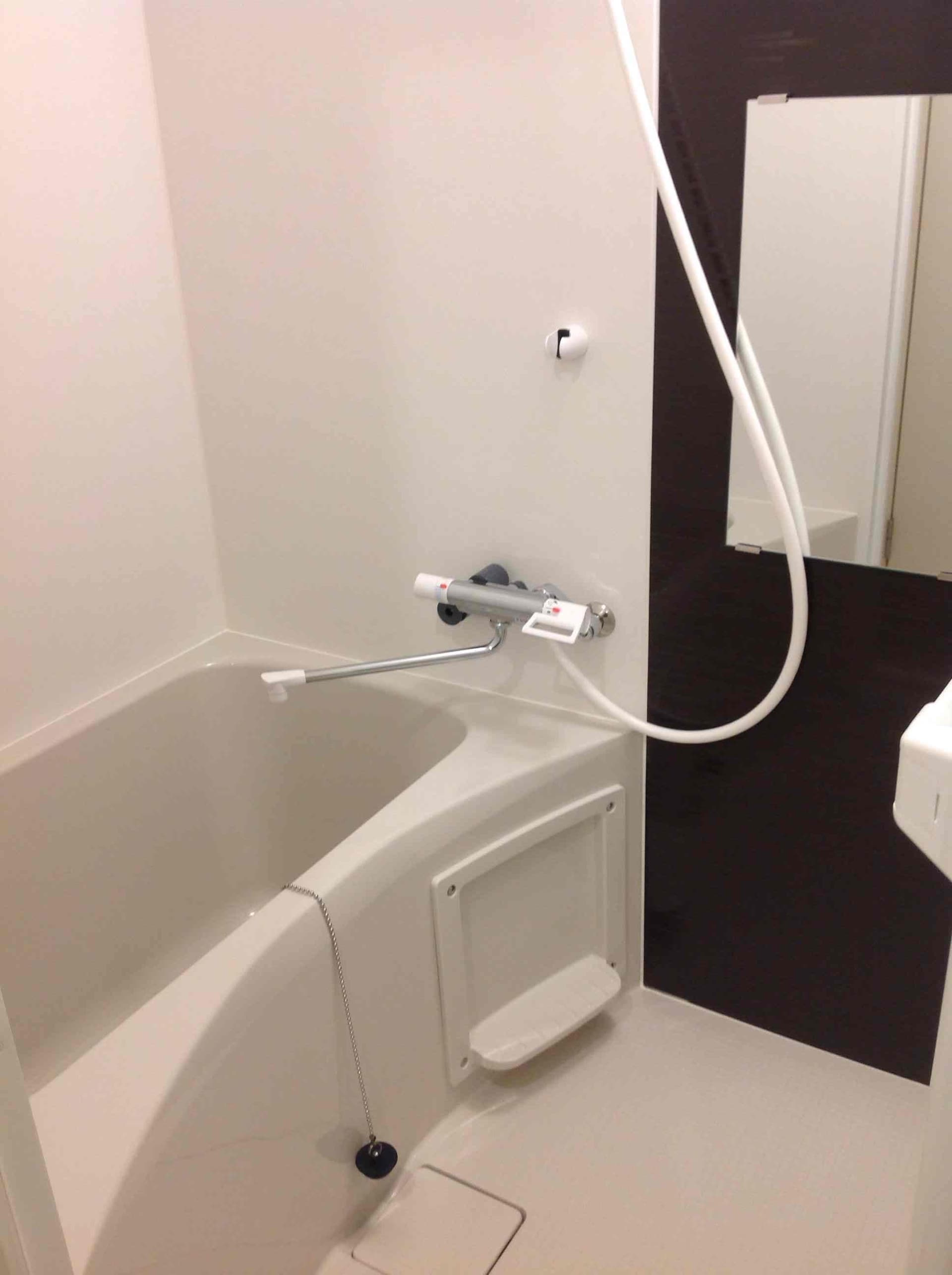 Room image 11
