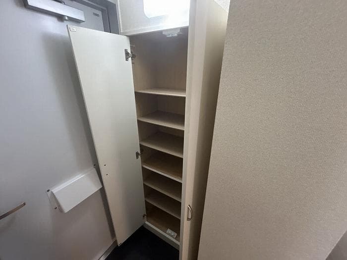 Room image 13
