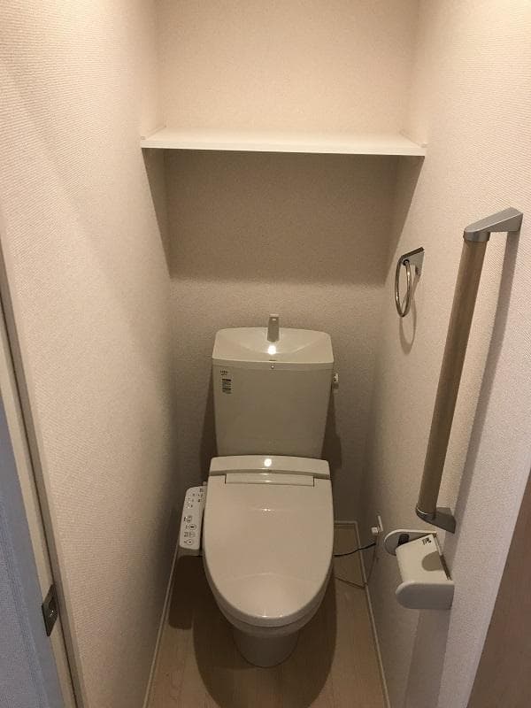 Room image 13