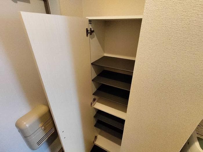 Room image 11