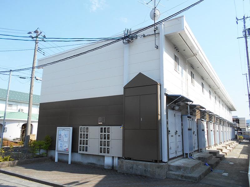 Main exterior of leopalace Beans