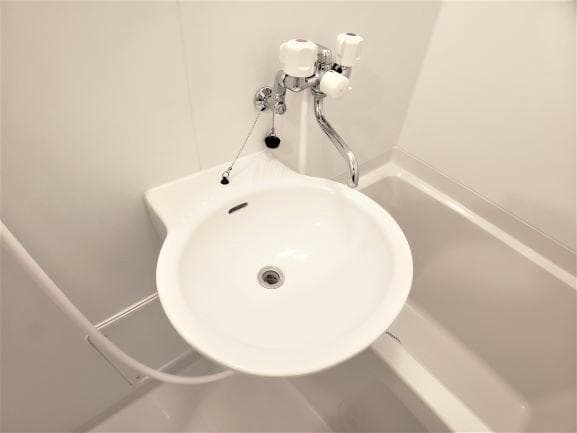 Room image 8