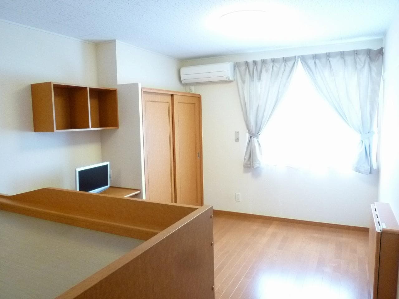 Preview interior of leopalace Smile