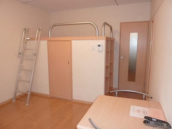 Room image 14