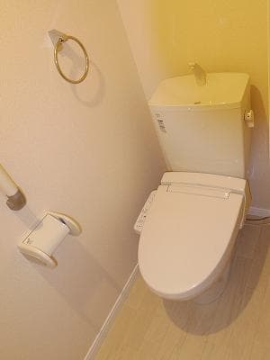 Room image 9