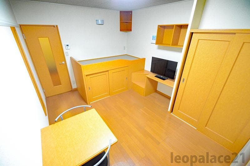Room image 14
