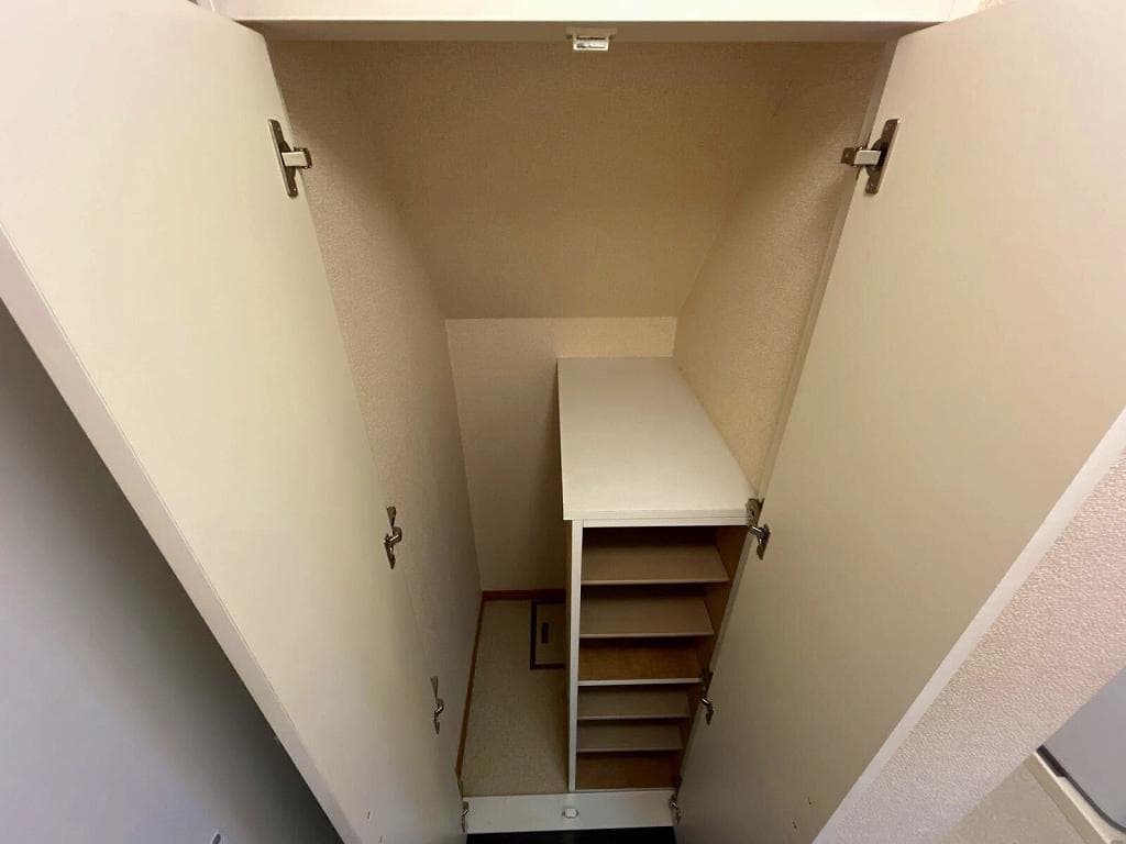Room image 13