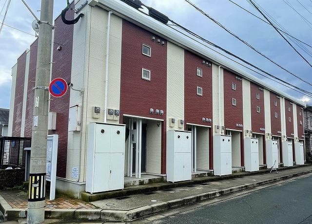 Main exterior of LEONEXT Beach Side