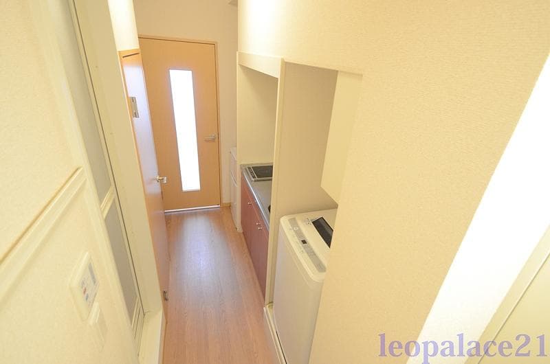 Room image 15