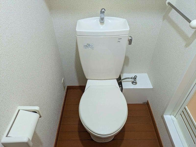 Room image 8
