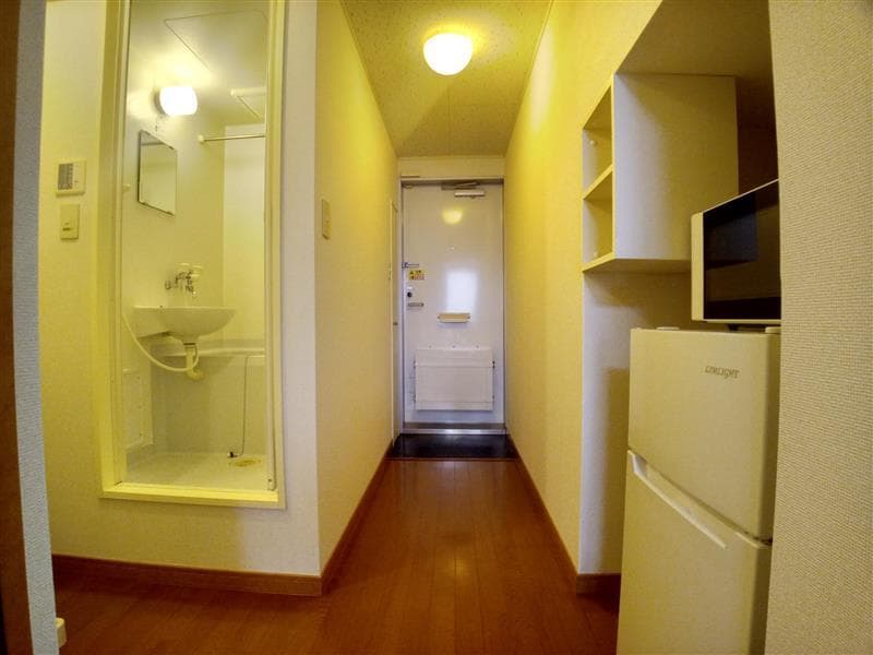 Room image 12
