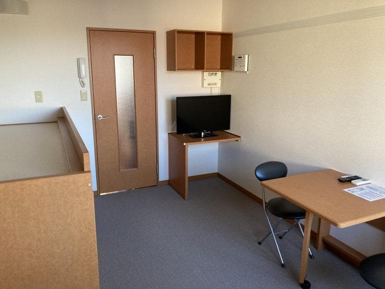 Room image 8
