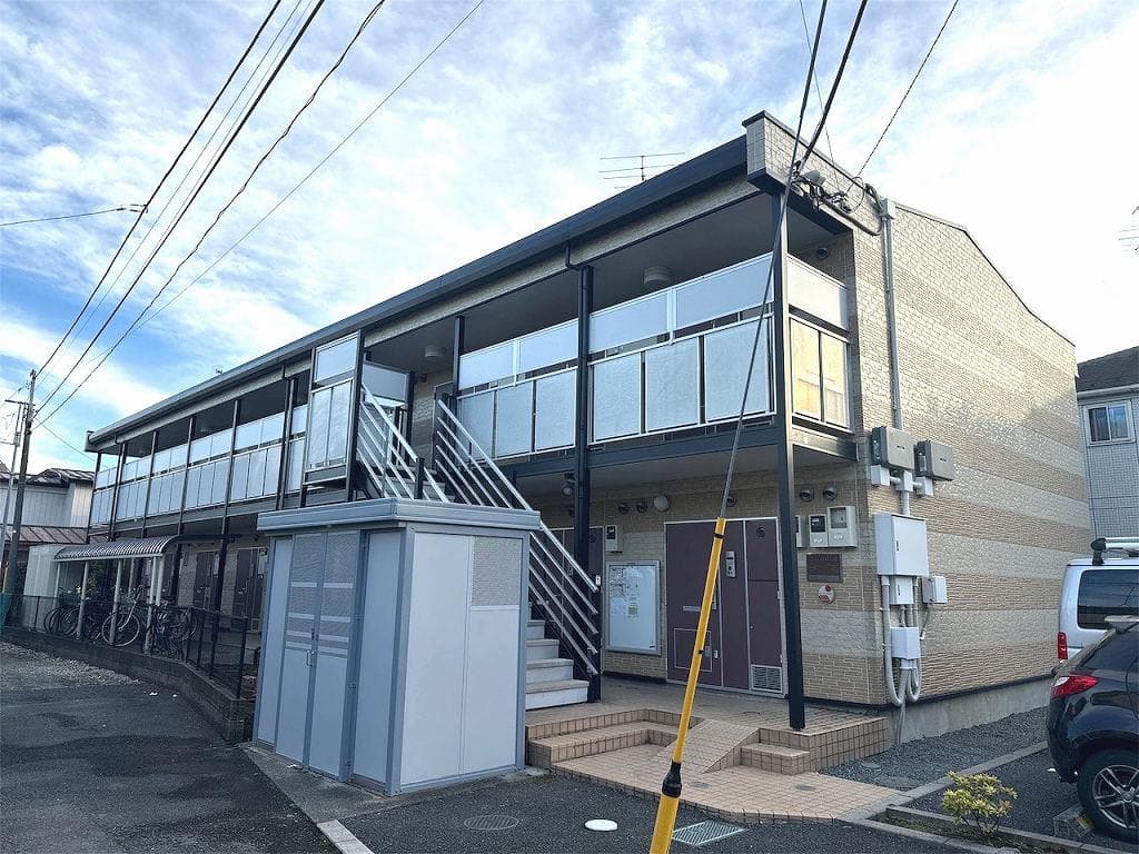 Main exterior of leopalace Aya