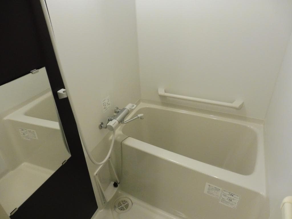Room image 9