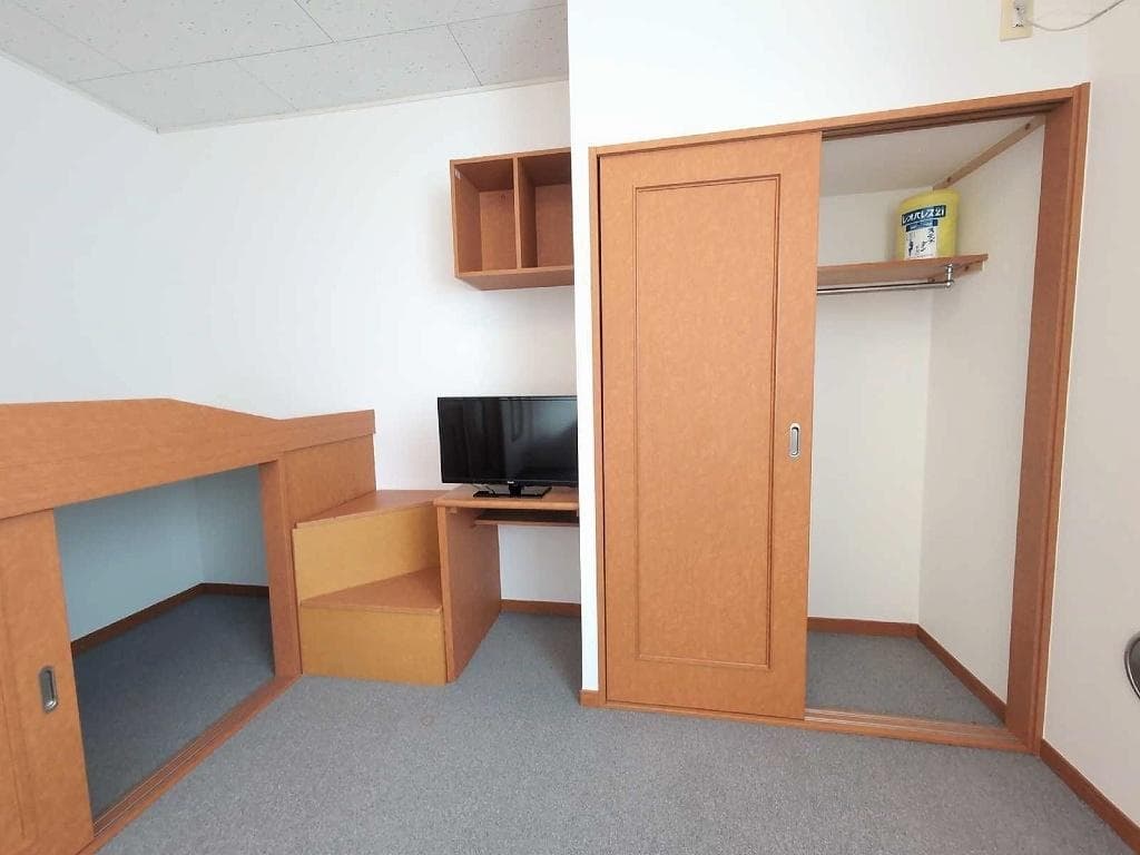 Room image 9