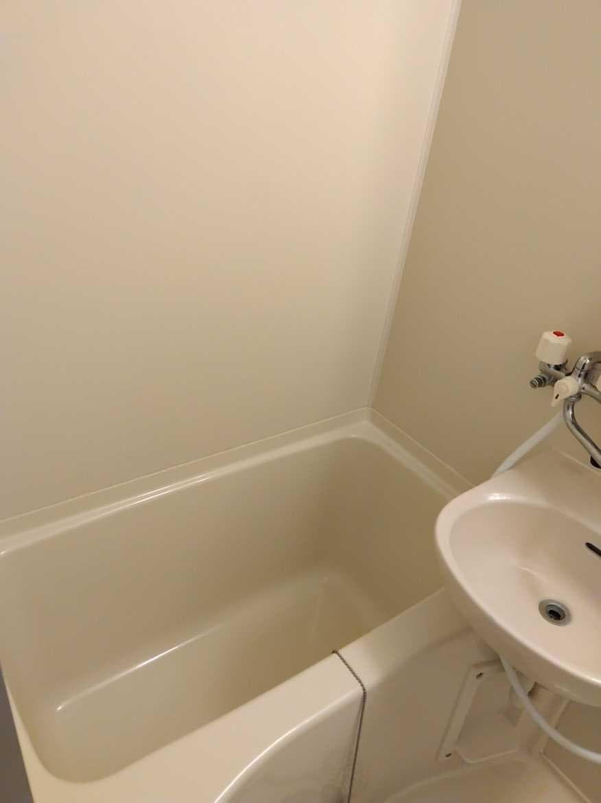 Room image 10