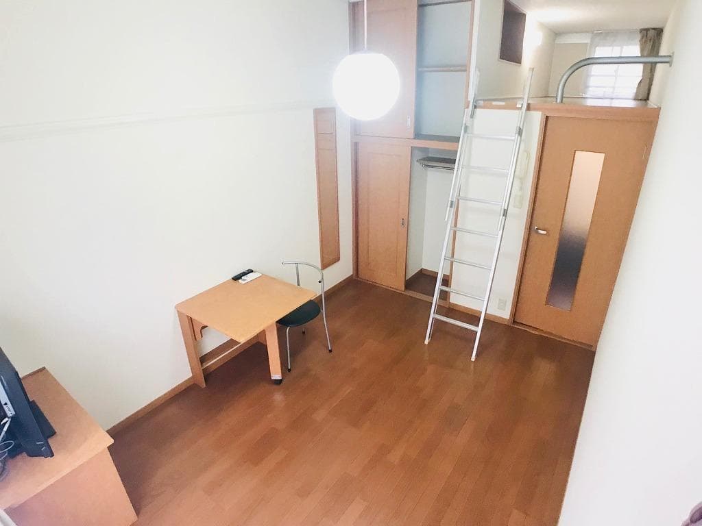 Preview interior of leopalace White Plum