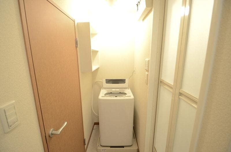 Room image 12