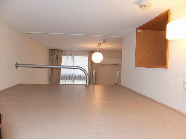 Room image 13